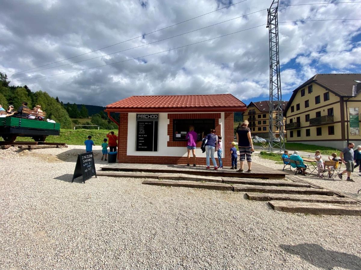 Вілла Drevenica Polomka, 5 Min Peso Restauracia, Ticha Ulica, Potok Брезно Екстер'єр фото